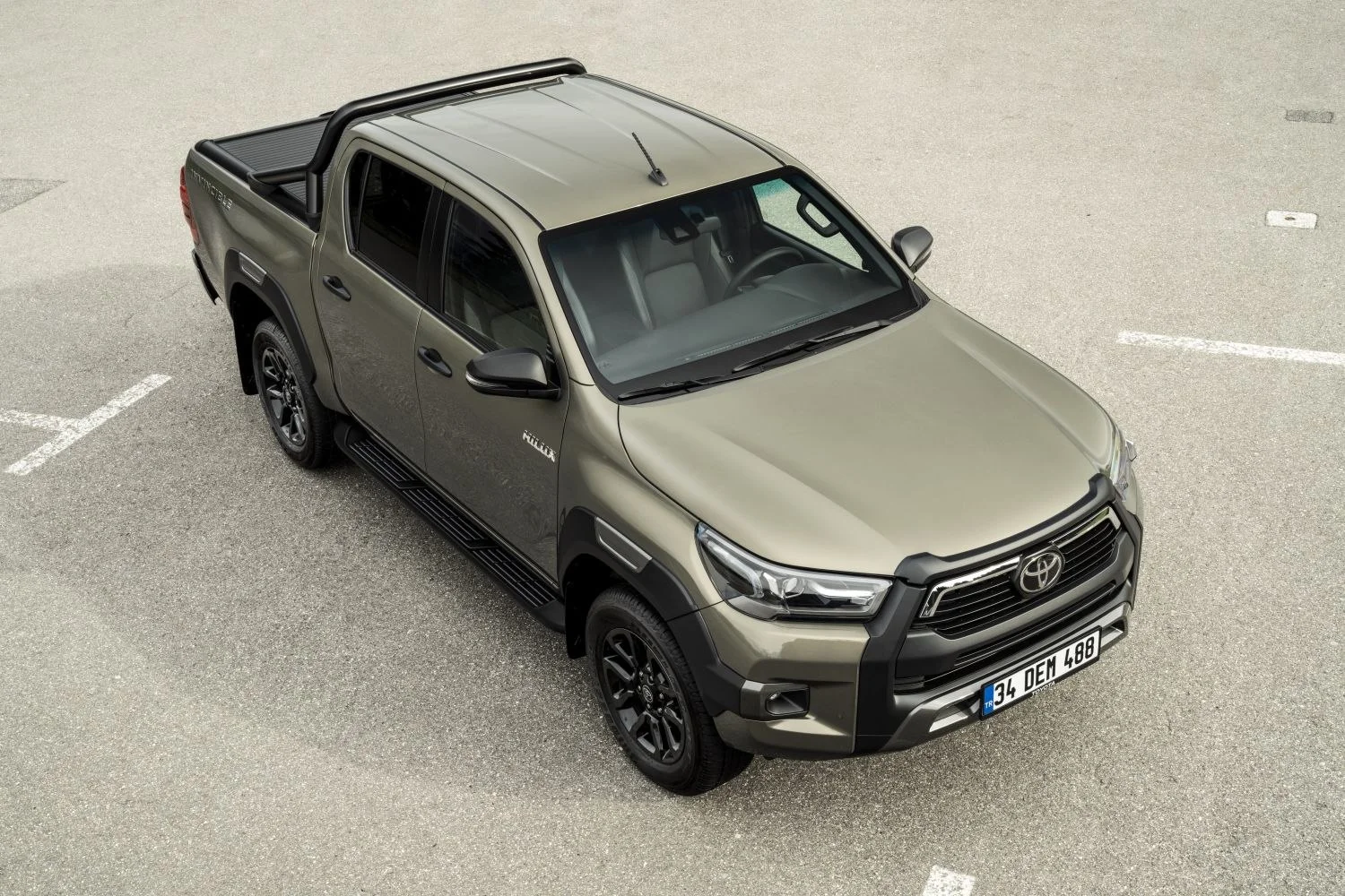Toyota Hilux 2.4 D-4D (150 Hp)2020 - 2024 thumbnail 4