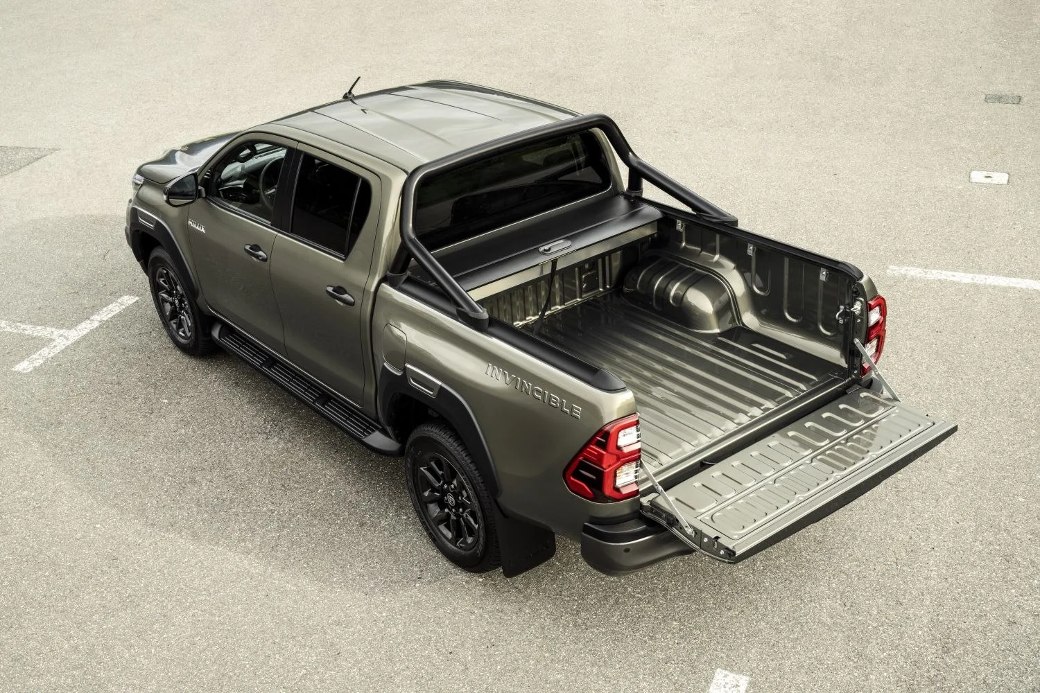 Toyota Hilux 2.4 D-4D (150 Hp)2020 - 2024 thumbnail 5