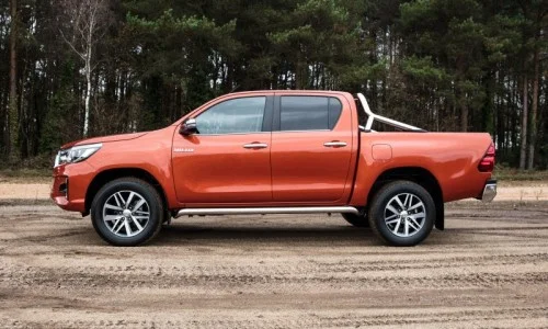 Toyota Hilux 2.4d (150 Hp)2017 - 2020 thumbnail 2