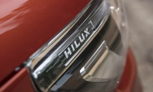 Toyota Hilux 2.4d (150 Hp)2017 - 2020 thumbnail 6