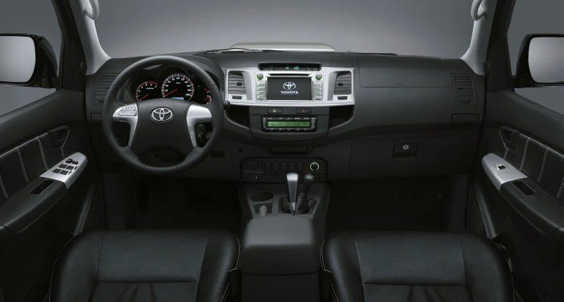 Toyota Hilux 2.5 D-4D (144 Hp) 4WD2011 - 2015 thumbnail 13