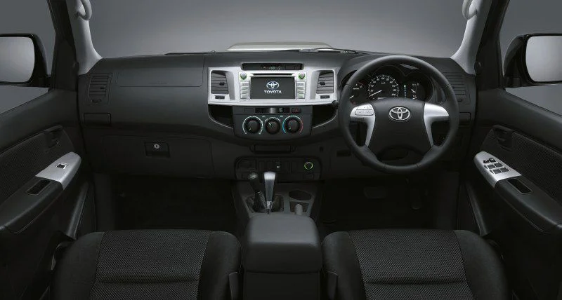 Toyota Hilux 2.5 D-4D (144 Hp) 4WD2011 - 2015 thumbnail 14