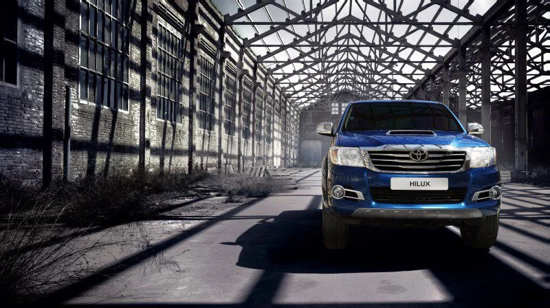 Toyota Hilux 2.5 D-4D (144 Hp) 4WD2011 - 2015 thumbnail 4