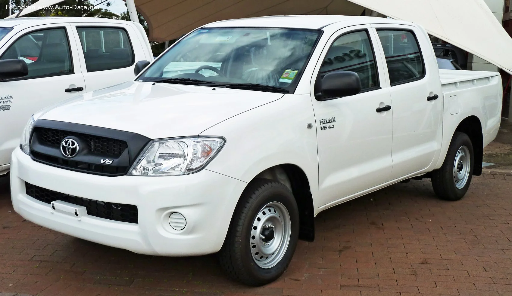 Toyota Hilux 2.5 D-4D (120 Hp) 4x42008 - 2009 thumbnail 2