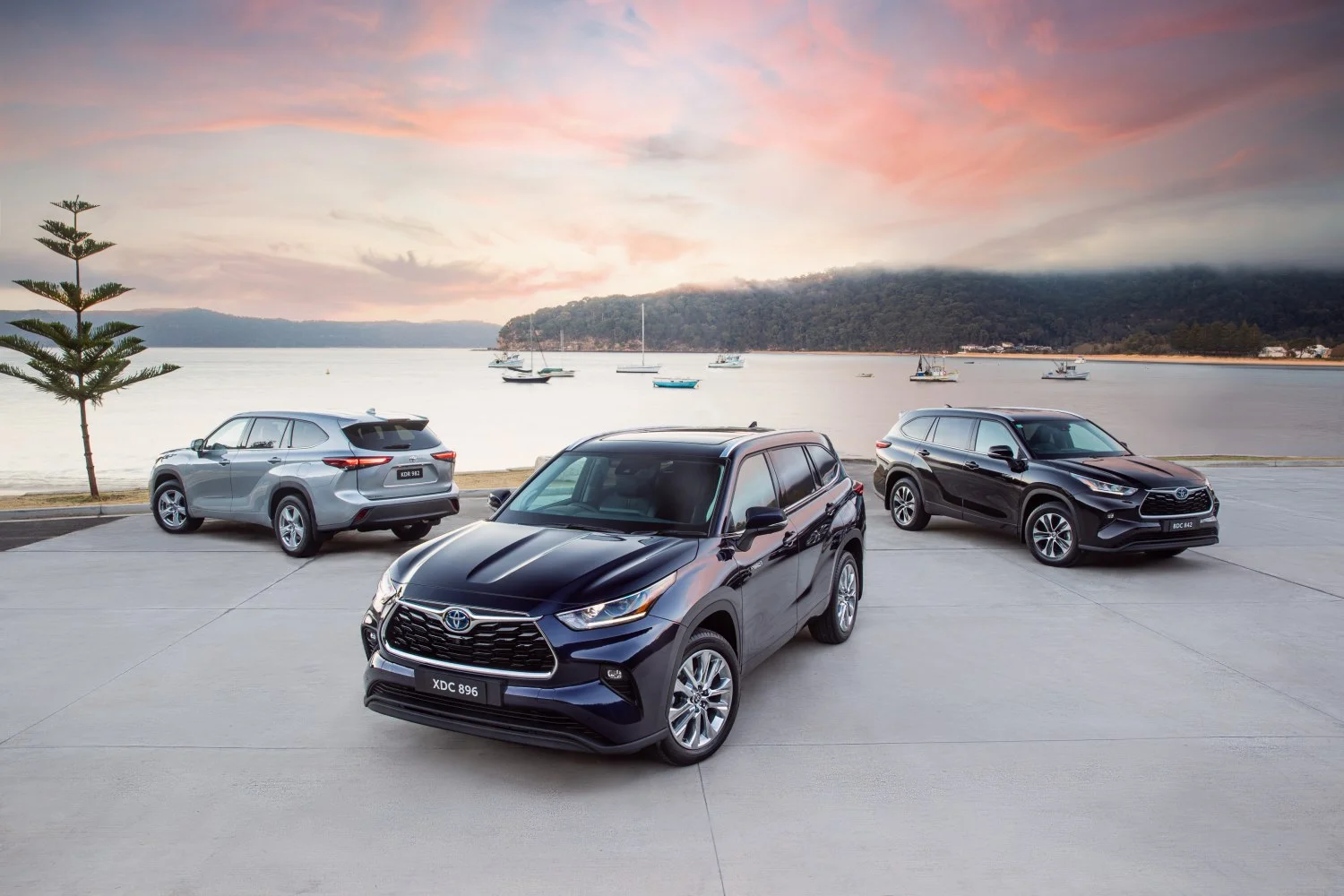 Toyota Kluger 2.4 Turbo (269 Hp) Automatic2023 - 2024 thumbnail 15