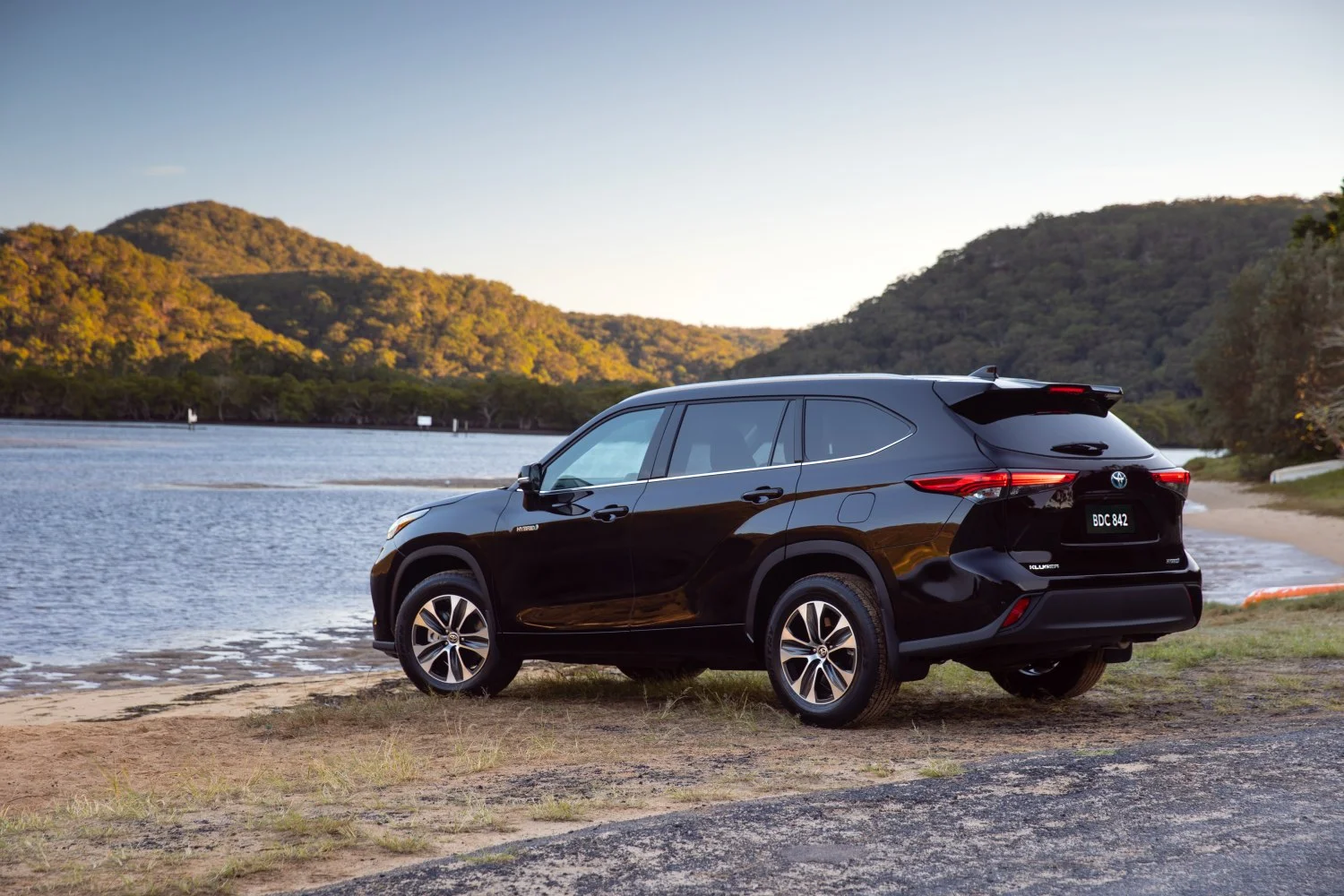 Toyota Kluger 2.4 Turbo (269 Hp) Automatic2023 - 2024 thumbnail 7