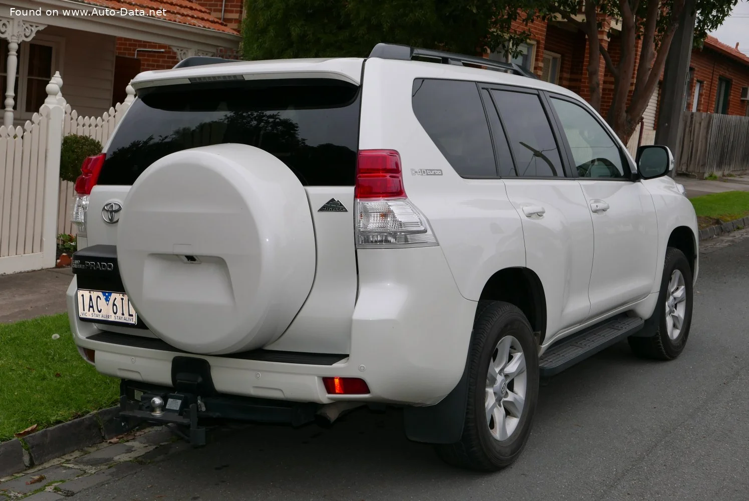 Toyota Land Cruiser Prado 2.7 i (163 Hp) 4WD ECT-E2009 - 2013 thumbnail 4