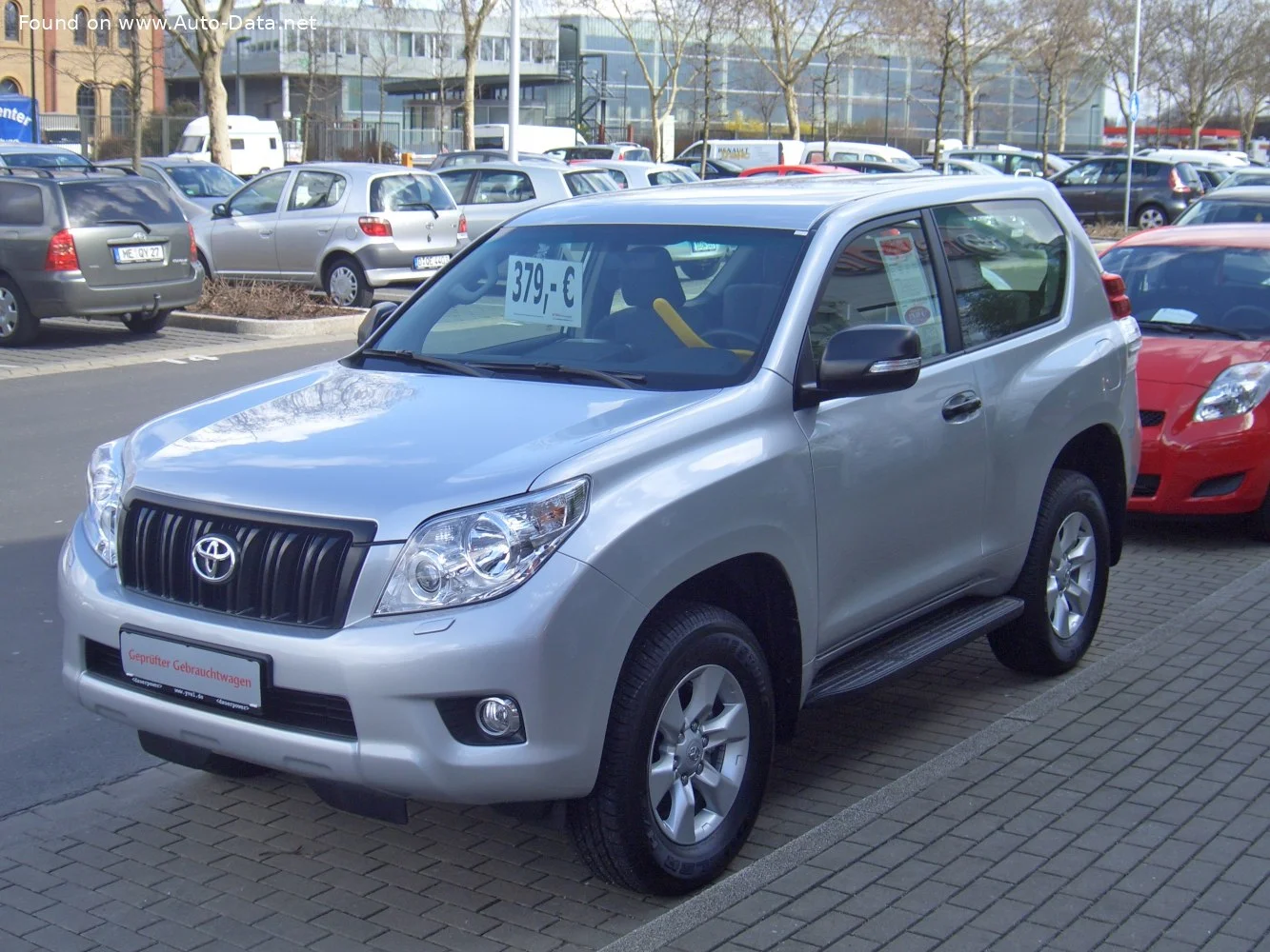 Toyota Land Cruiser Prado 3.0 D-4D (173 Hp) 4WD2009 - 2010 thumbnail 4