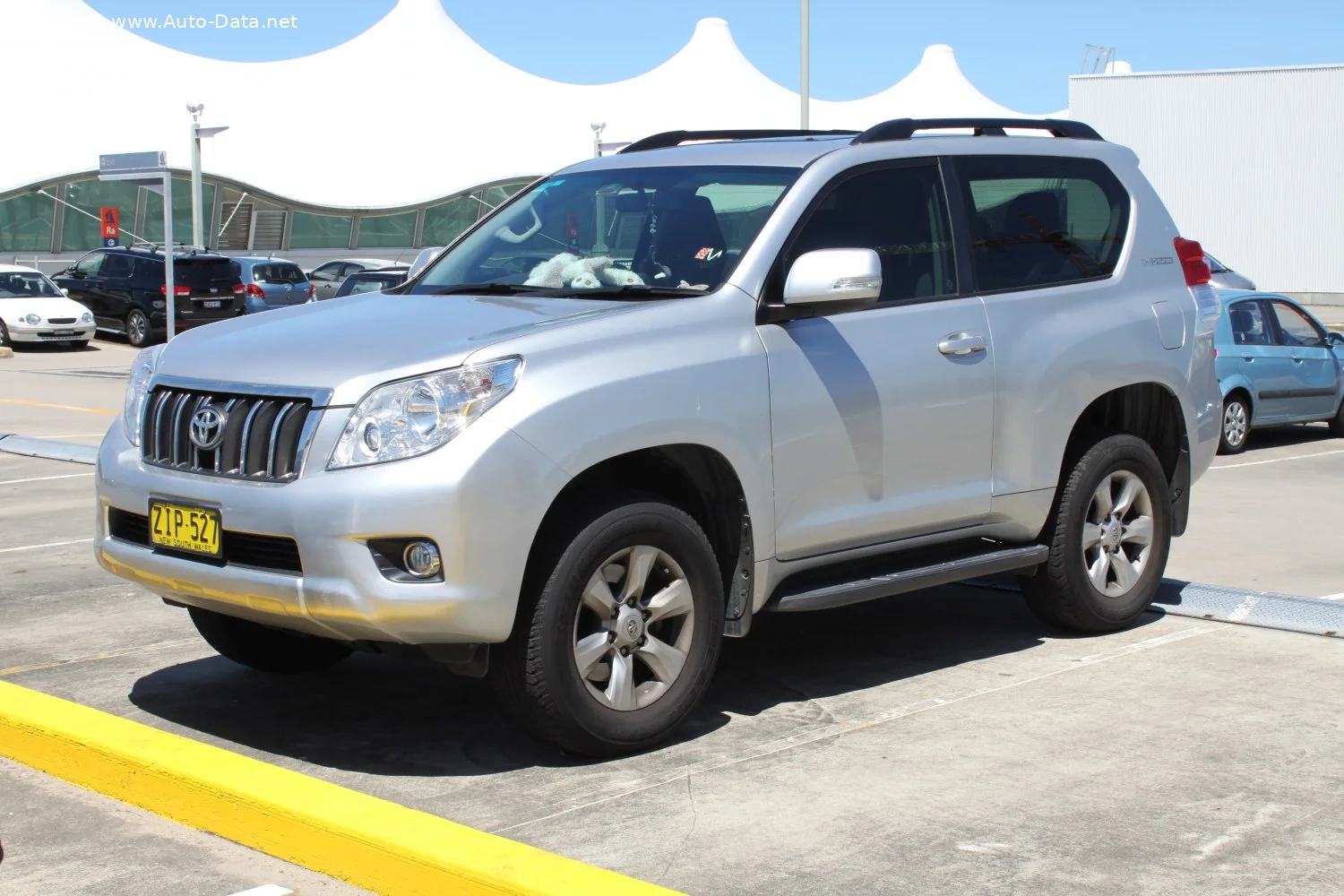 Toyota Land Cruiser Prado 3.0 D-4D (173 Hp) 4WD2009 - 2010 thumbnail 6