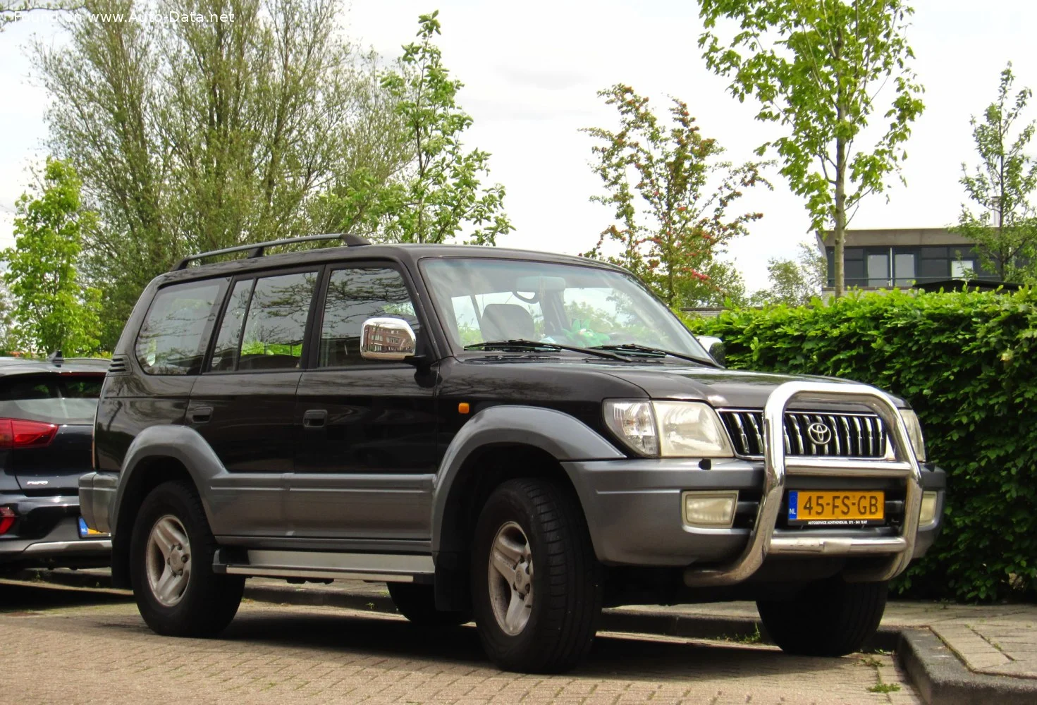 Toyota Land Cruiser Prado Toyota Land Cruiser Prado (J90, facelift 2000) 5-door