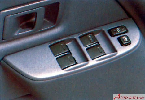 Toyota Land Cruiser Prado 3.0 TD (125 Hp) 4WD1996 - 1999 thumbnail 6