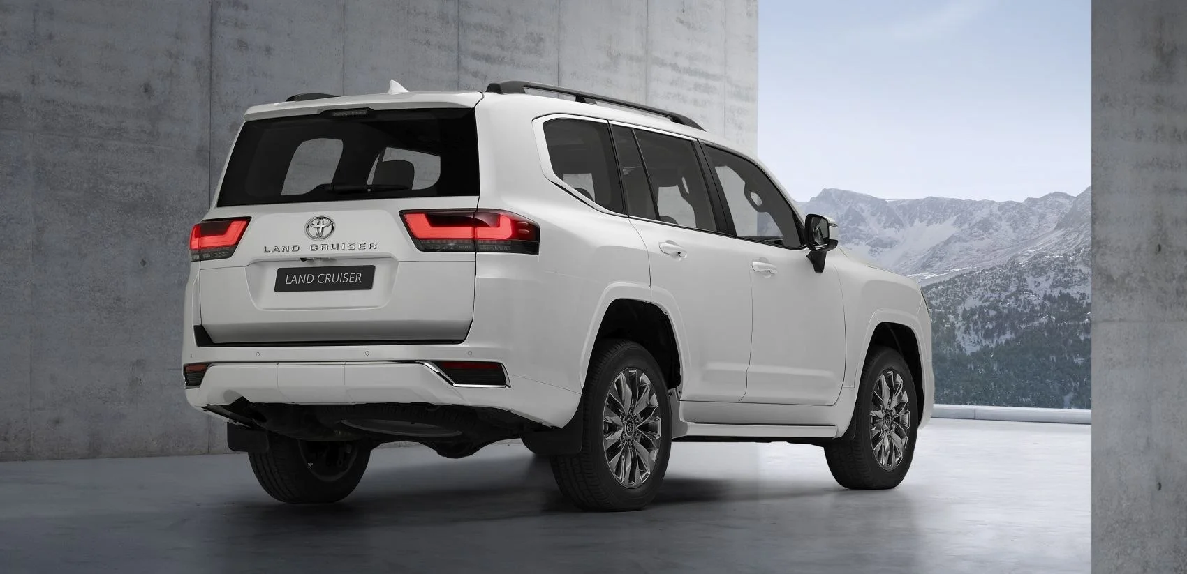 Toyota Land Cruiser 3.3d V6 (309 Hp) 4WD Direct Shift 5 Seat2021 - 2024 thumbnail 6
