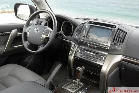 Toyota Land Cruiser 4.5D V8 (235 Hp) Automatic2007 - 2012 thumbnail 9