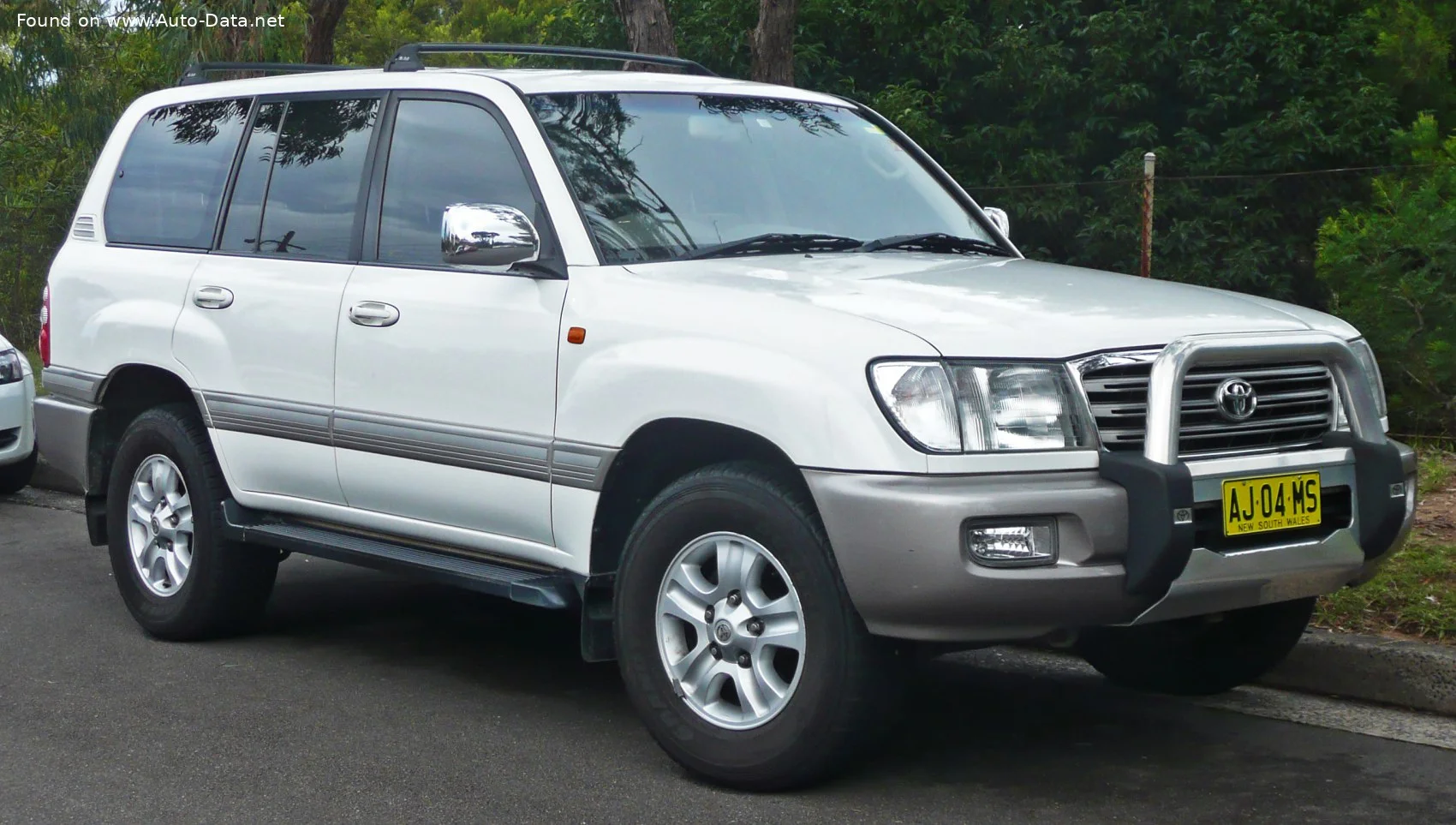 Toyota Land Cruiser Toyota Land Cruiser (J100, facelift 2002)