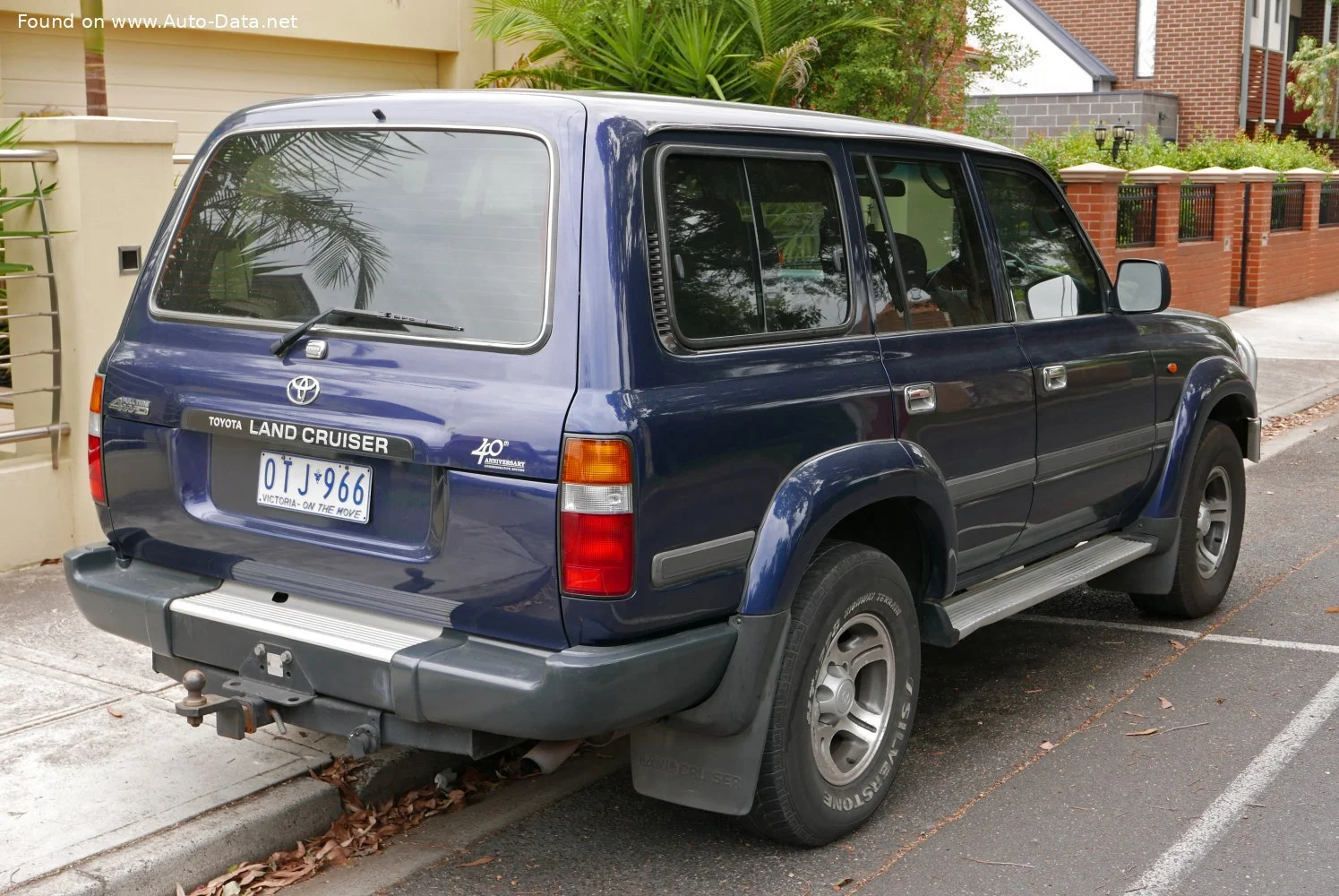 Toyota Land Cruiser 4.2 TD (170 Hp) 4WD1995 - 1998 thumbnail 2