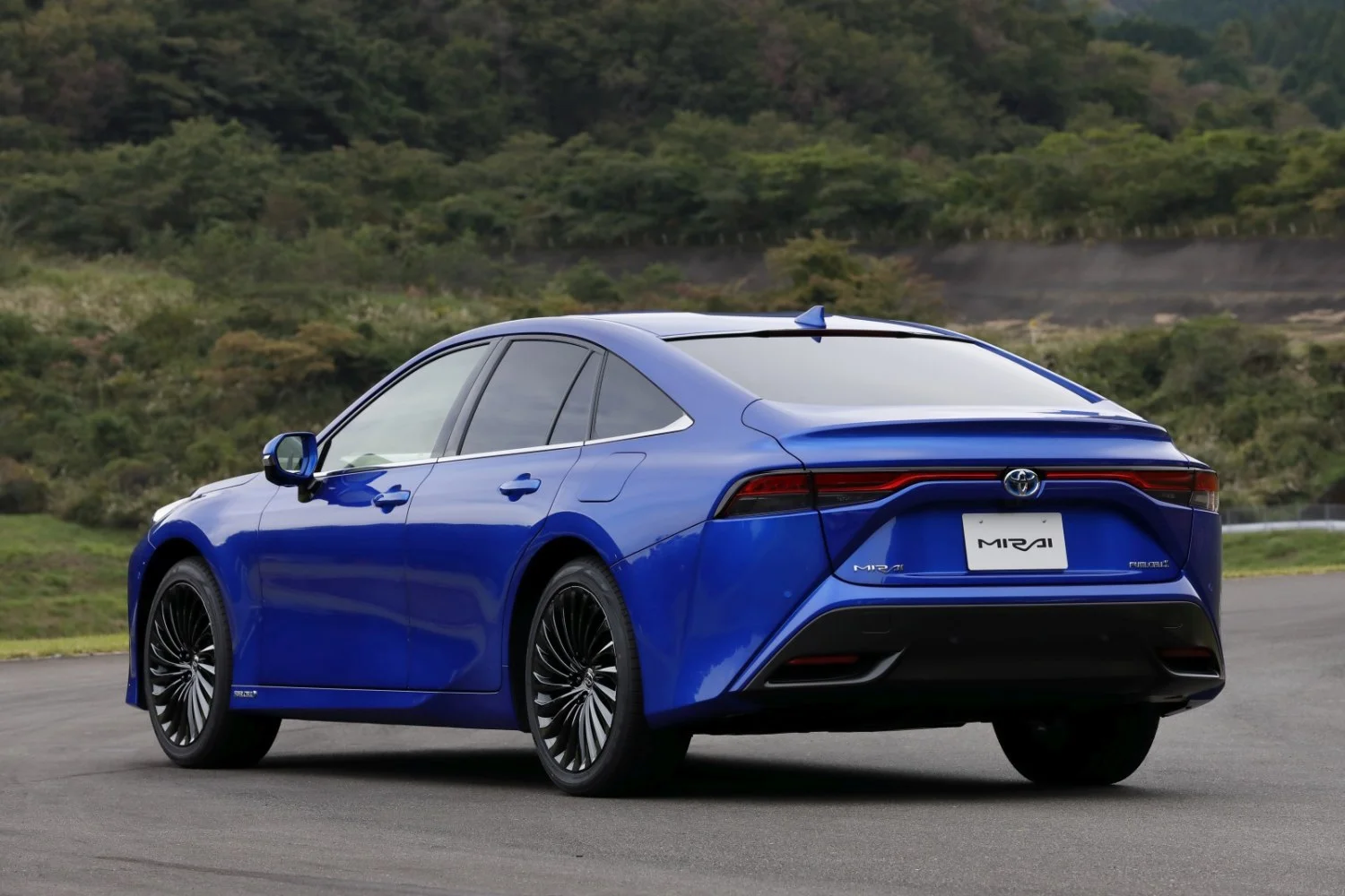 Toyota Mirai 1.2 kWh (182 Hp) FCEV2020 - thumbnail 2