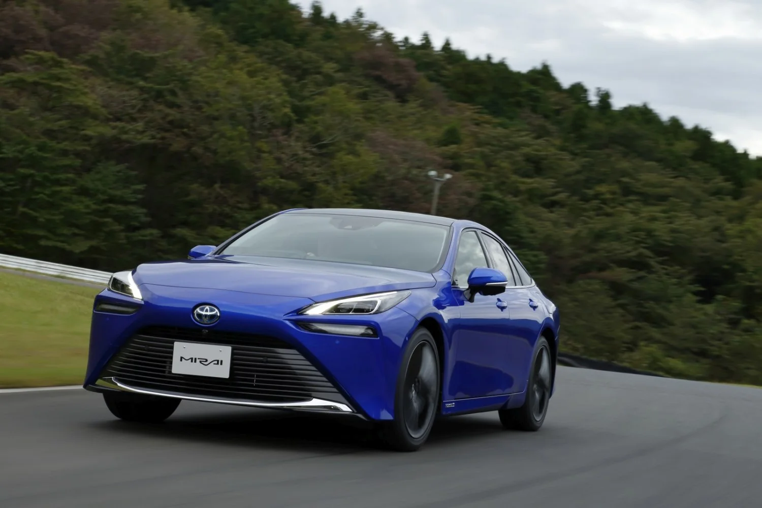 Toyota Mirai 1.2 kWh (182 Hp) FCEV2020 - thumbnail 4