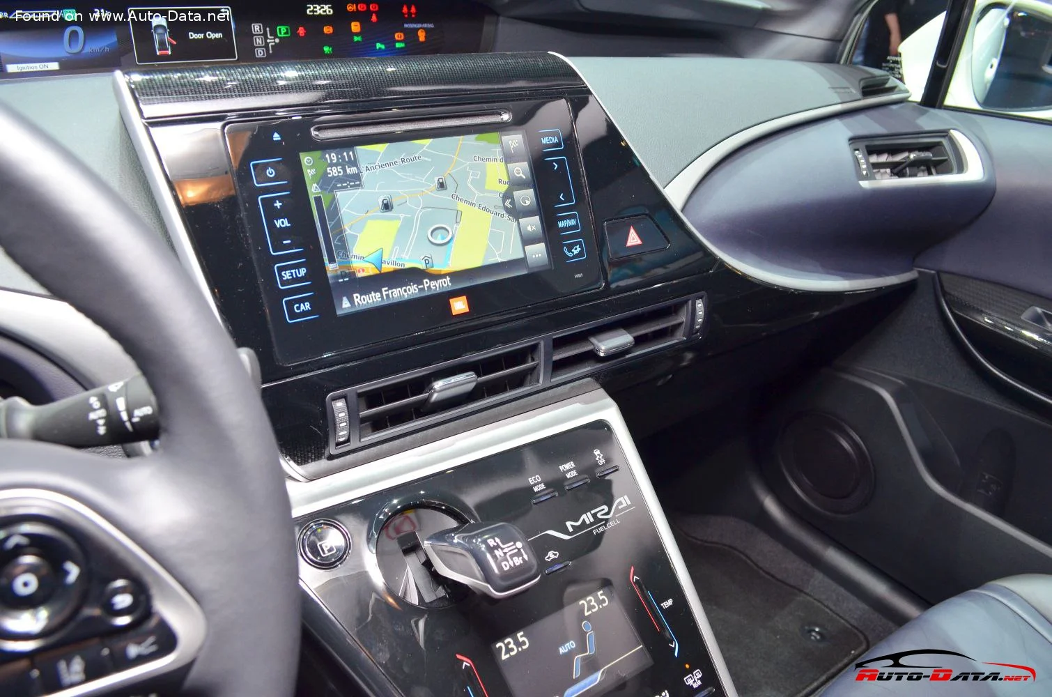 Toyota Mirai 1.6 kWh (154 Hp) Hydrogen e-CVT2014 - 2020 thumbnail 17