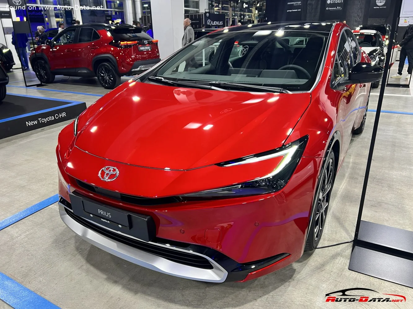 Toyota Prius 1.8 (140 Hp) Hybrid e-CVT2023 - thumbnail 16