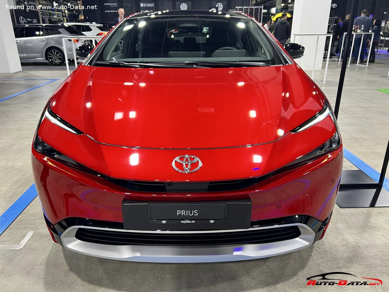 Toyota Prius 1.8 (140 Hp) Hybrid e-CVT2023 - thumbnail 17