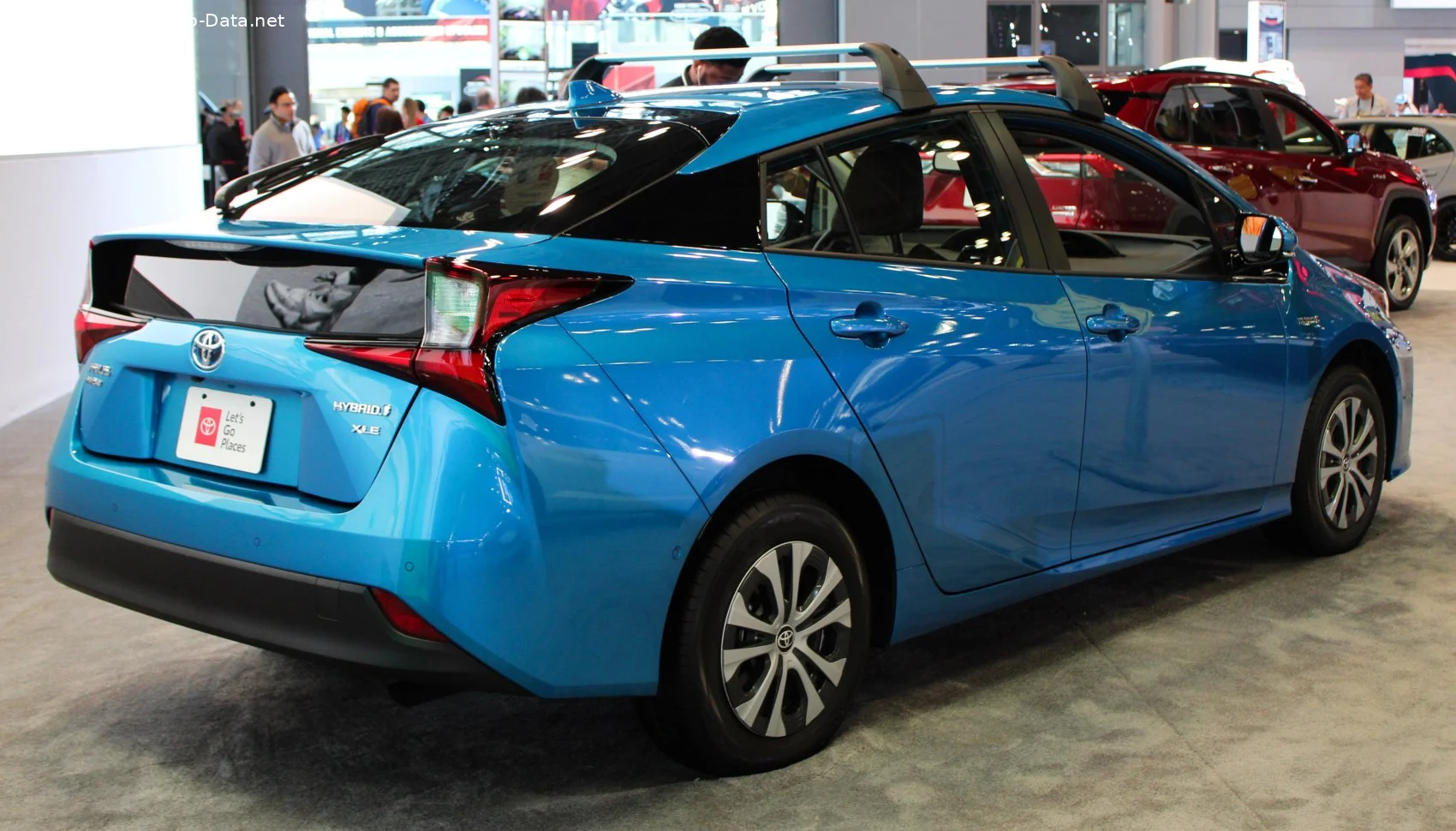 Toyota Prius 1.8 (122 Hp) Hybrid AWD-i e-CVT2018 - 2022 thumbnail 2