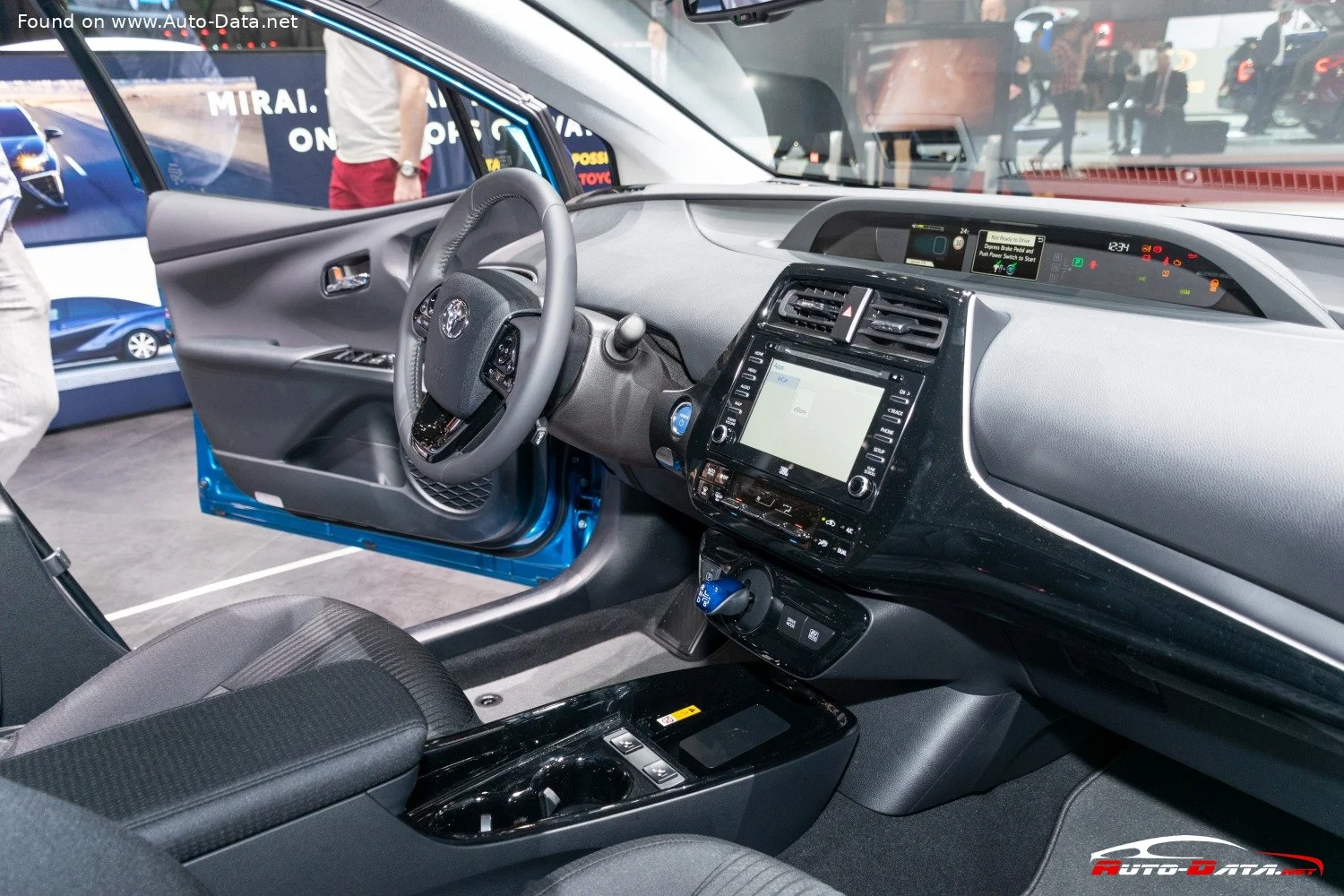 Toyota Prius 1.8 (122 Hp) Hybrid AWD-i e-CVT2018 - 2022 thumbnail 7