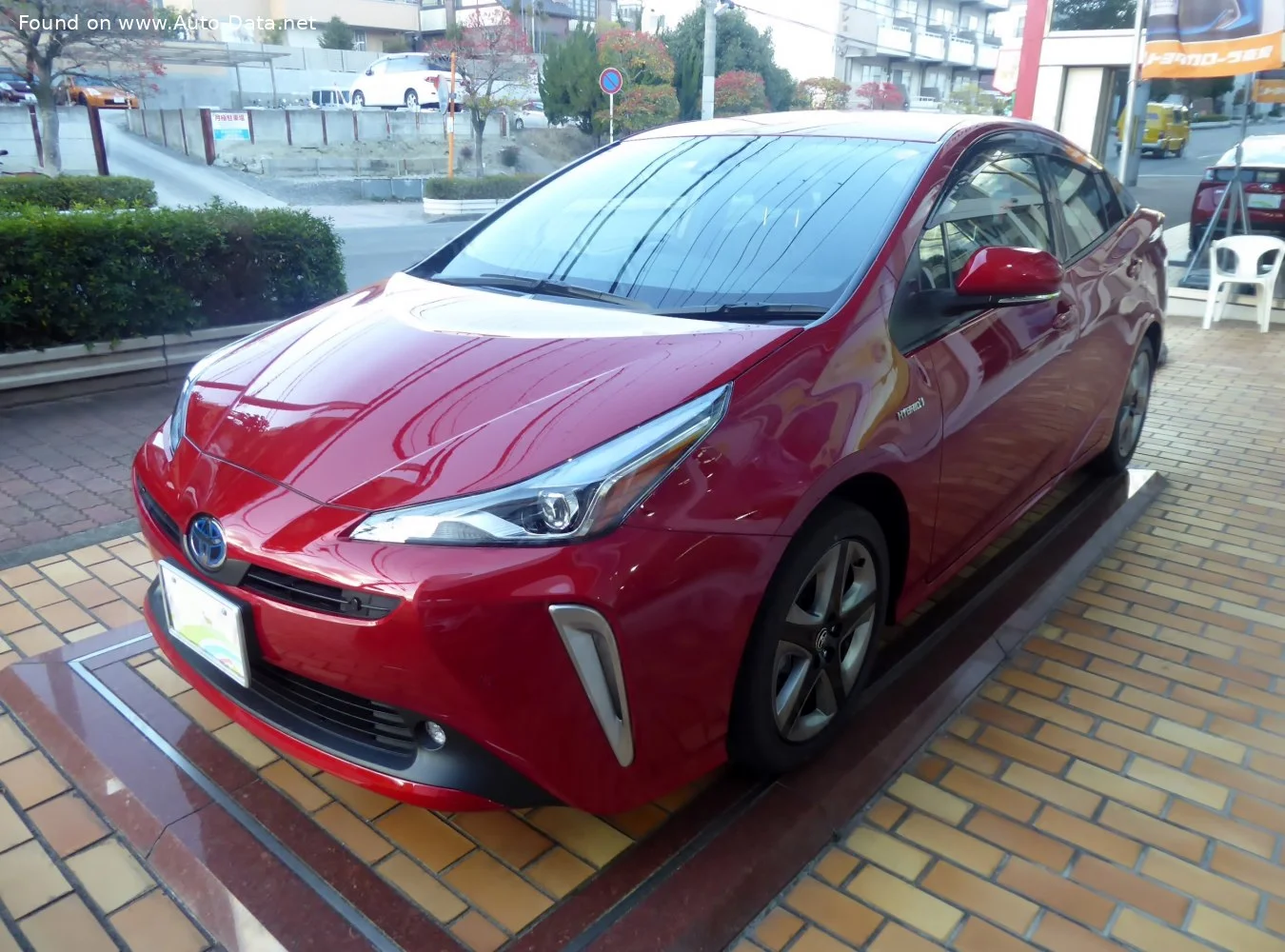 Toyota Prius 1.8 (122 Hp) Hybrid AWD-i e-CVT2018 - 2022 thumbnail 9