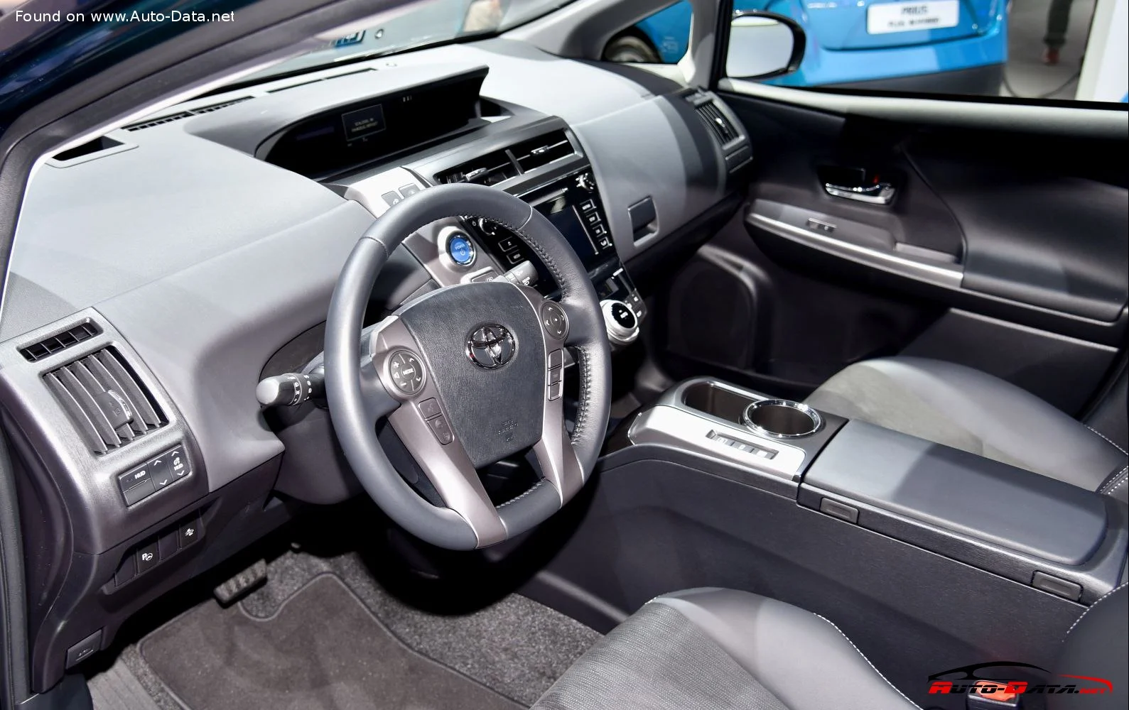 Toyota Prius 1.8 VVT-i (136 Hp) Hybrid e-CVT2015 - 2017 thumbnail 12