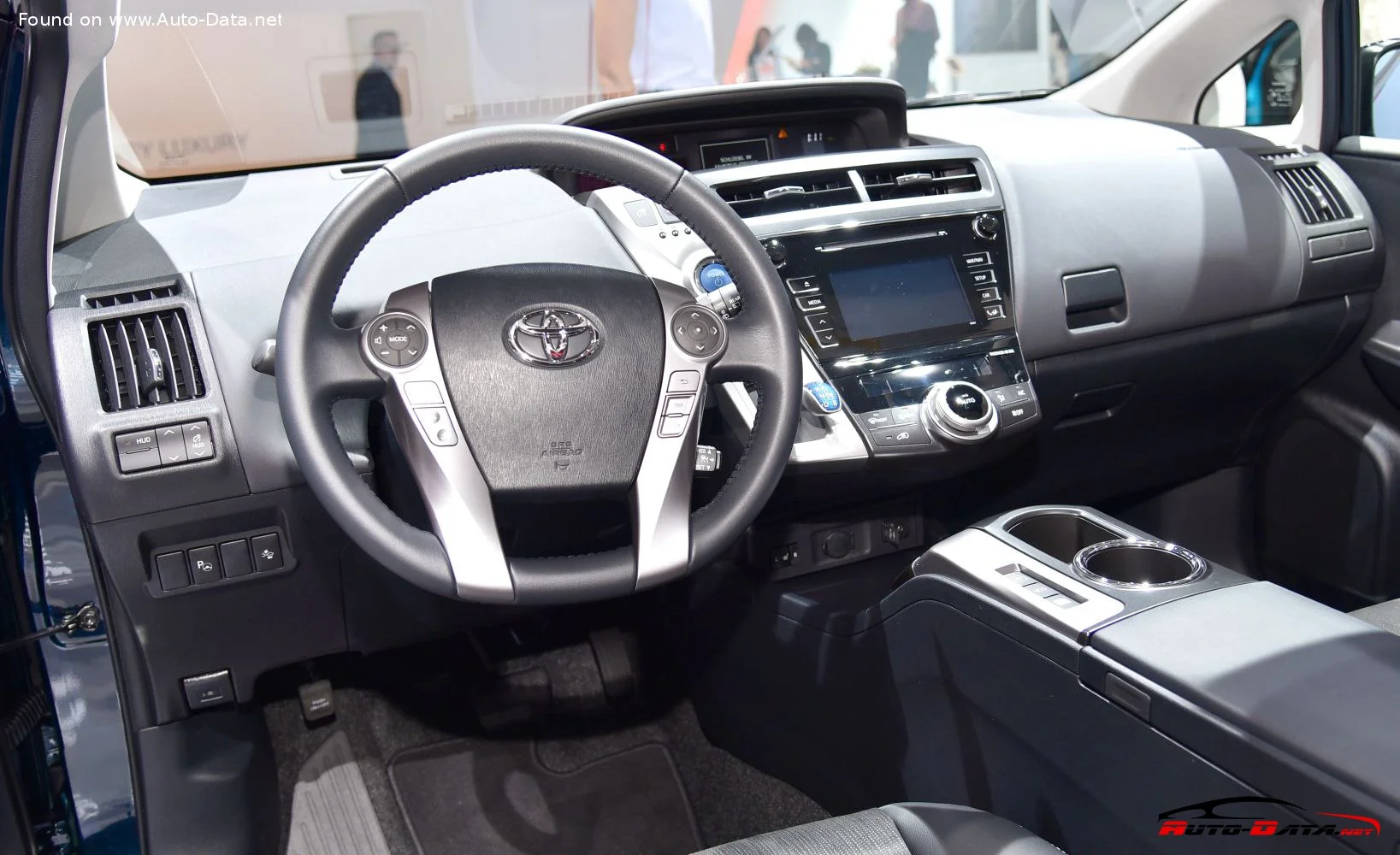 Toyota Prius 1.8 VVT-i (136 Hp) Hybrid e-CVT2015 - 2017 thumbnail 17