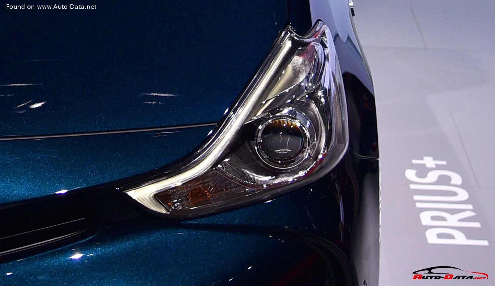 Toyota Prius 1.8 VVT-i (136 Hp) Hybrid e-CVT2015 - 2017 thumbnail 10