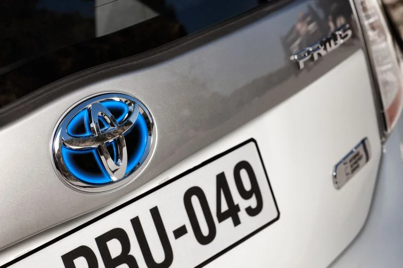 Toyota Prius 1.8 (136 Hp) Plug-in Hybrid e-CVT2012 - 2015 thumbnail 16