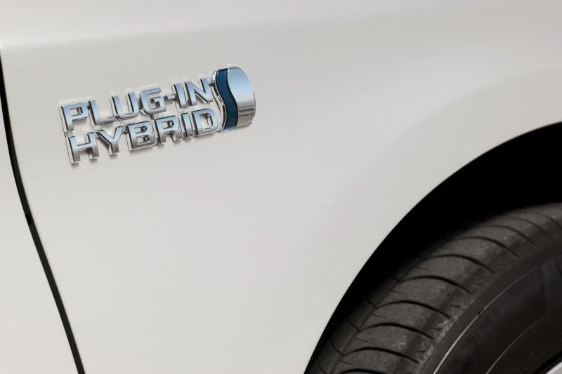 Toyota Prius 1.8 (136 Hp) Plug-in Hybrid e-CVT2012 - 2015 thumbnail 18