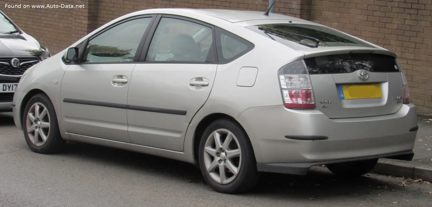 Toyota Prius 1.5 VVT-i (113 Hp) Hybrid e-CVT2003 - 2009 thumbnail 8