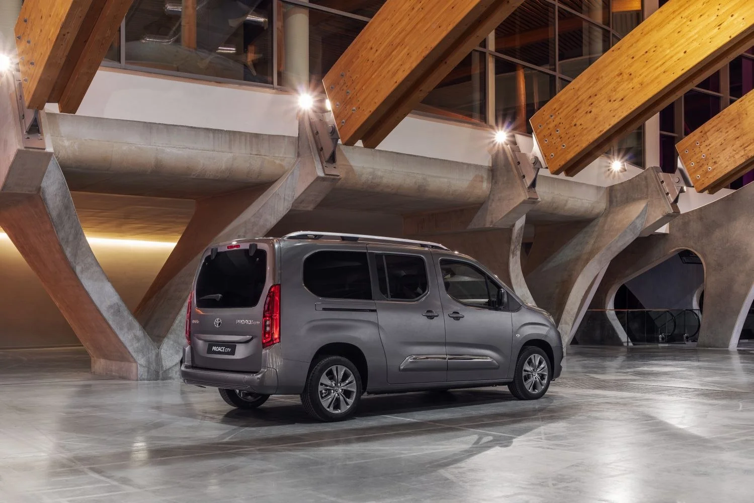 Toyota Proace City 1.2 Turbo (110 Hp)2020 - thumbnail 2