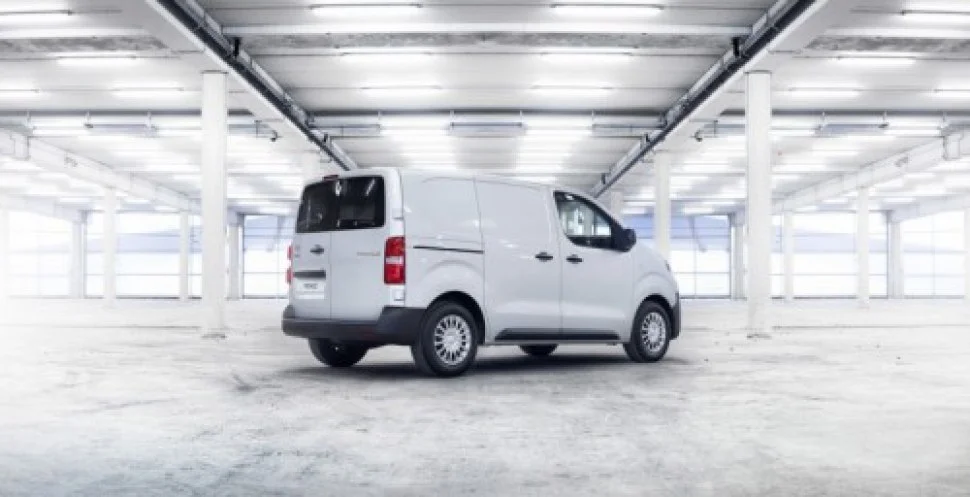 Toyota Proace 1.5d (120 Hp)2018 - thumbnail 2