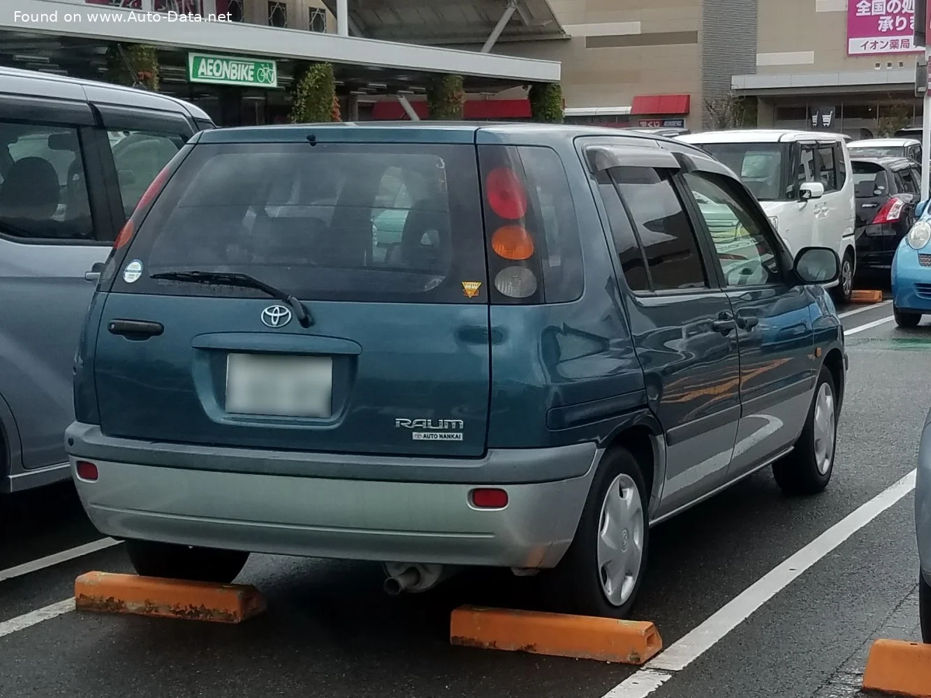 Toyota Raum 1.5 i (105 Hp)2003 - 2011 thumbnail 2