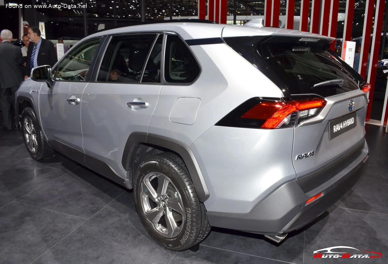 Toyota RAV4 2.0 (149 Hp)2019 - 2021 thumbnail 7