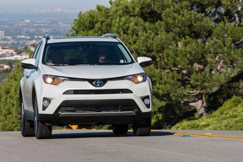 Toyota RAV4 2.0 D-4D (143 Hp)2015 - 2018 thumbnail 13