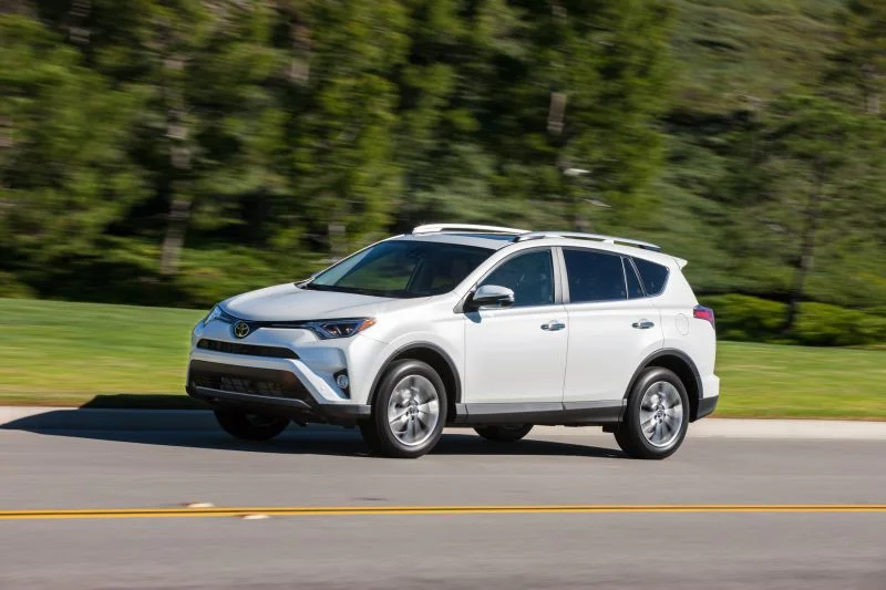 Toyota RAV4 2.0 D-4D (143 Hp)2015 - 2018 thumbnail 15