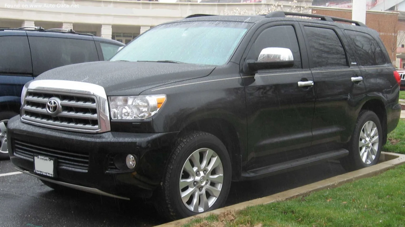 Toyota Sequoia 4.6 V8 VVT-i (310 Hp) 2WD ECT-i2009 - 2012 thumbnail 4