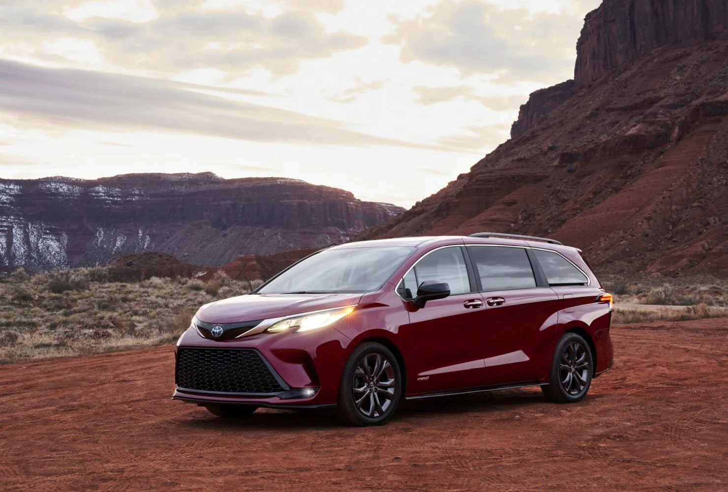 Toyota Sienna 2.5 (245 Hp) Hybrid e-CVT2020 - thumbnail 13