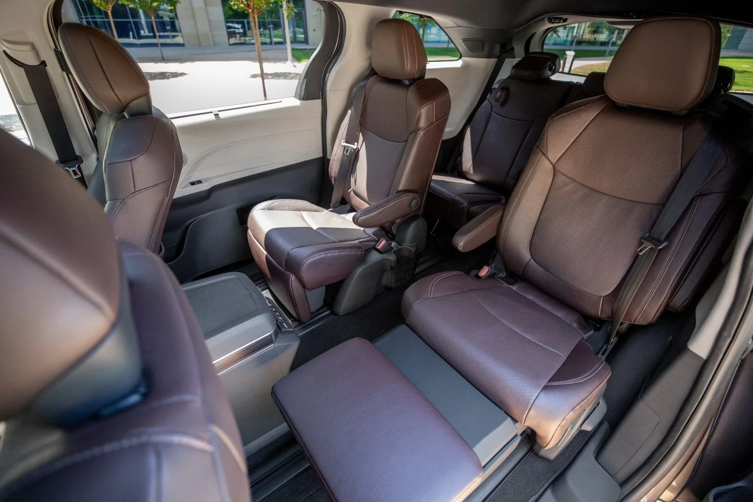 Toyota Sienna 2.5 (245 Hp) Hybrid e-CVT2020 - thumbnail 9