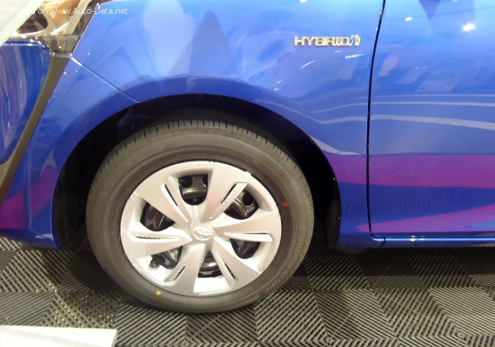 Toyota Sienta 1.5 (101 Hp) Hybrid e-CVT2018 - thumbnail 8