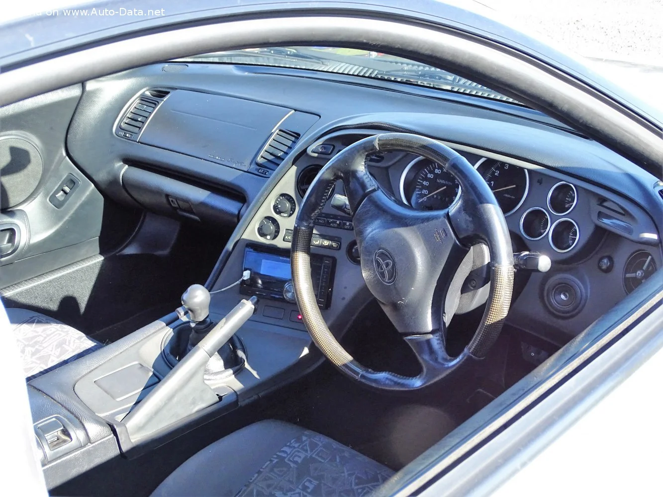 Toyota Supra 3.0i 24V (224 Hp)1993 - 2002 thumbnail 3