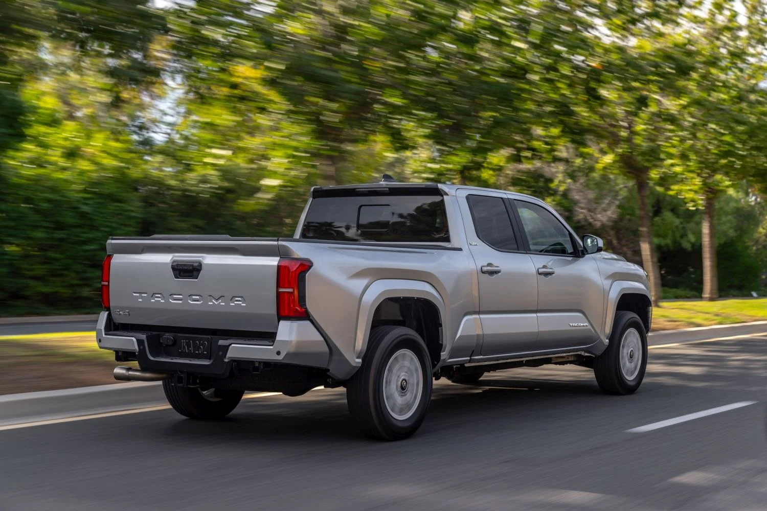 Toyota Tacoma 2.4 i-FORCE (278 Hp) 4x4 ECT-i2023 - thumbnail 2