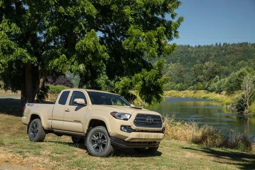 Toyota Tacoma 2.7 (159 Hp) 4WD2015 - 2020 thumbnail 2