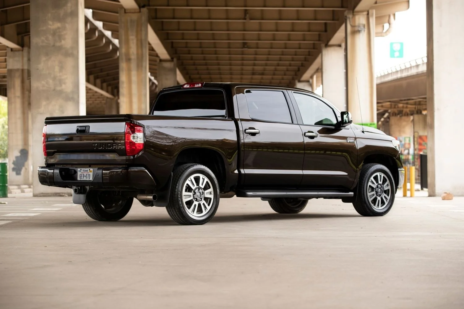 Toyota Tundra 4.6 V8 (310 Hp) 4x4 ECT-i2017 - 2019 thumbnail 6