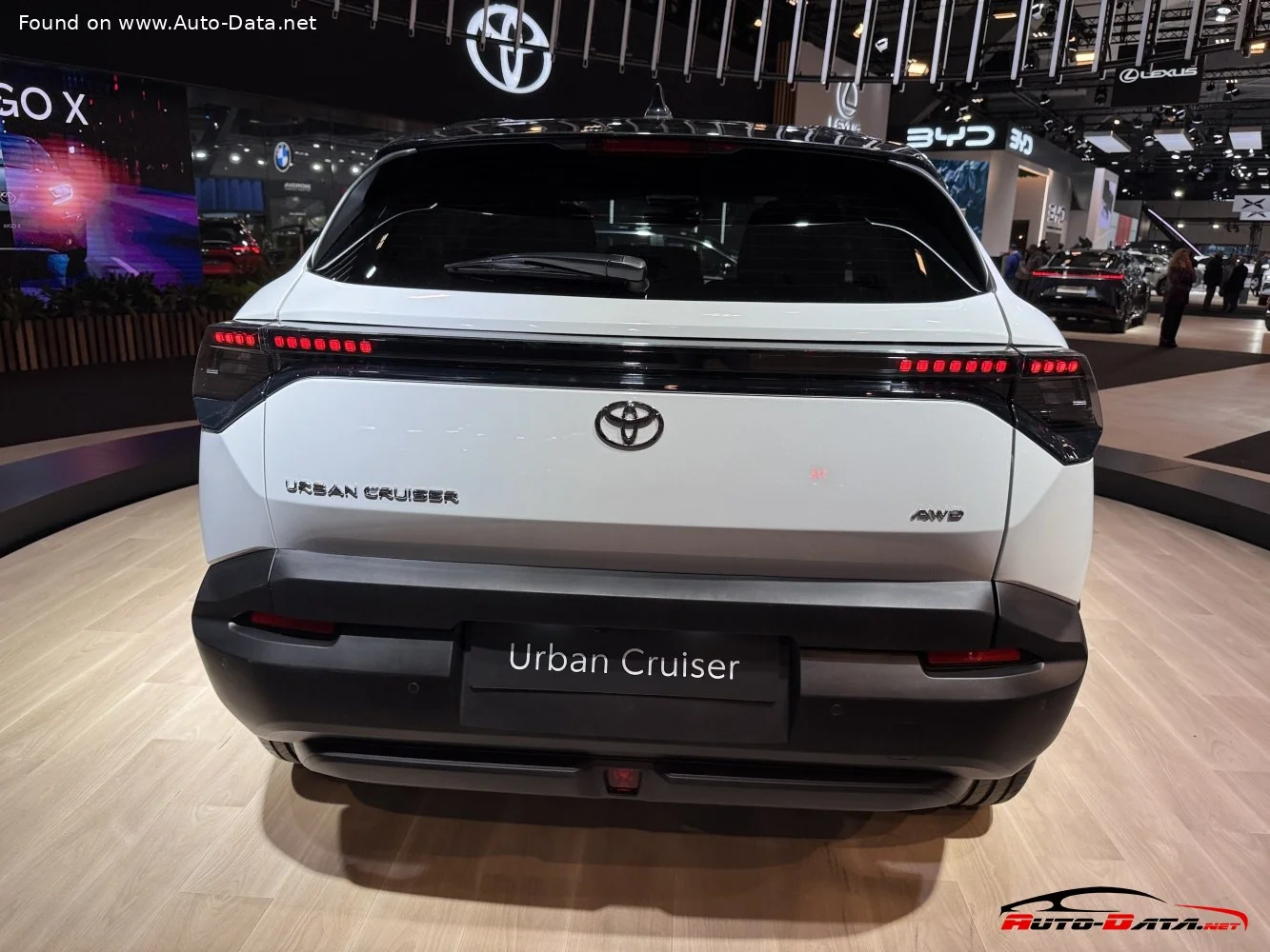 Toyota Urban Cruiser 49 kWh (144 Hp)2025 - thumbnail 9