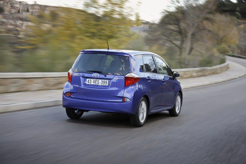 Toyota Verso-S 1.33 Dual VVT-i (99 Hp)2015 - 2017 thumbnail 2