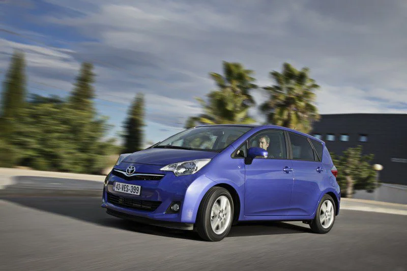 Toyota Verso-S 1.33 Dual VVT-i (99 Hp)2015 - 2017 thumbnail 11
